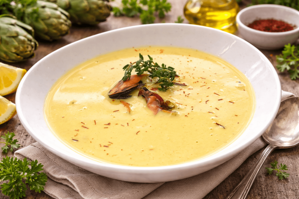 Artischockencremesuppe mit Miesmuscheln und Safran
