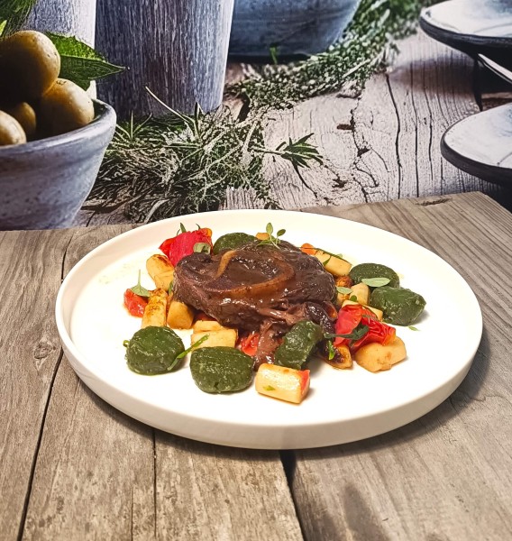 Ossobuco vom Kalb mit gebratenem Spargel